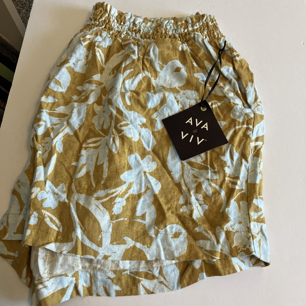 Ava & Viv Shorts Women 3X Gold Blue NWT Floral Linen Blend Elastic Waist C618